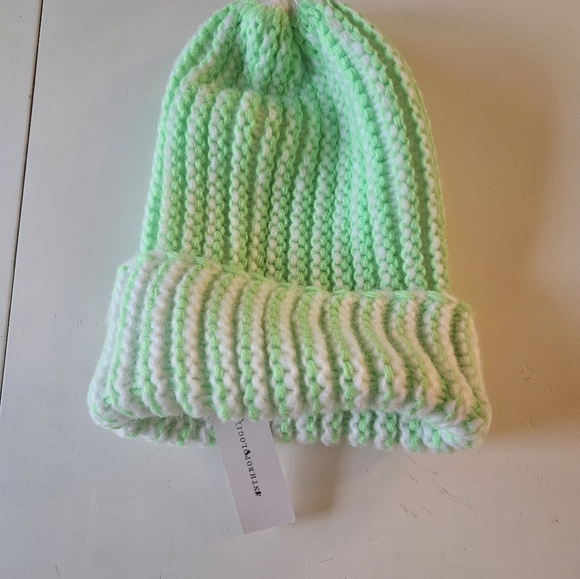NWT Anthropologie Green Knit Ribbed Beanie - Picture 4 of 4